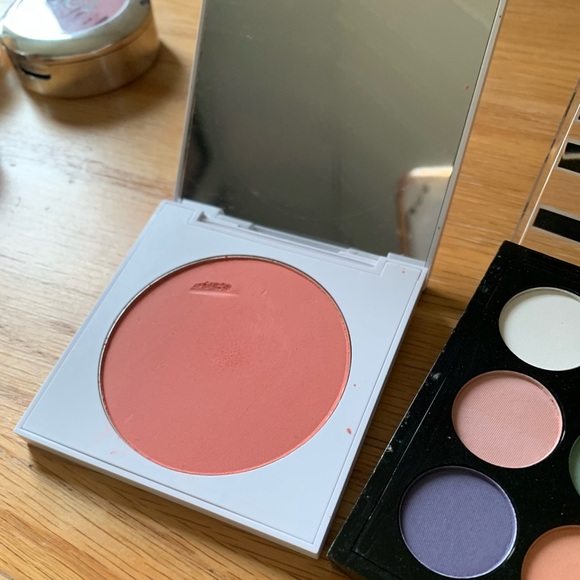 New 24 pcs of Makeup & Makeup Tools Various Brands Eyeshadow Lipstick Highlights - Picture 16 of 16